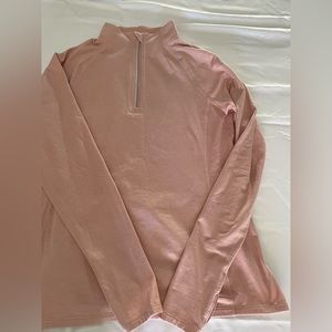 Long sleeve Athletic top